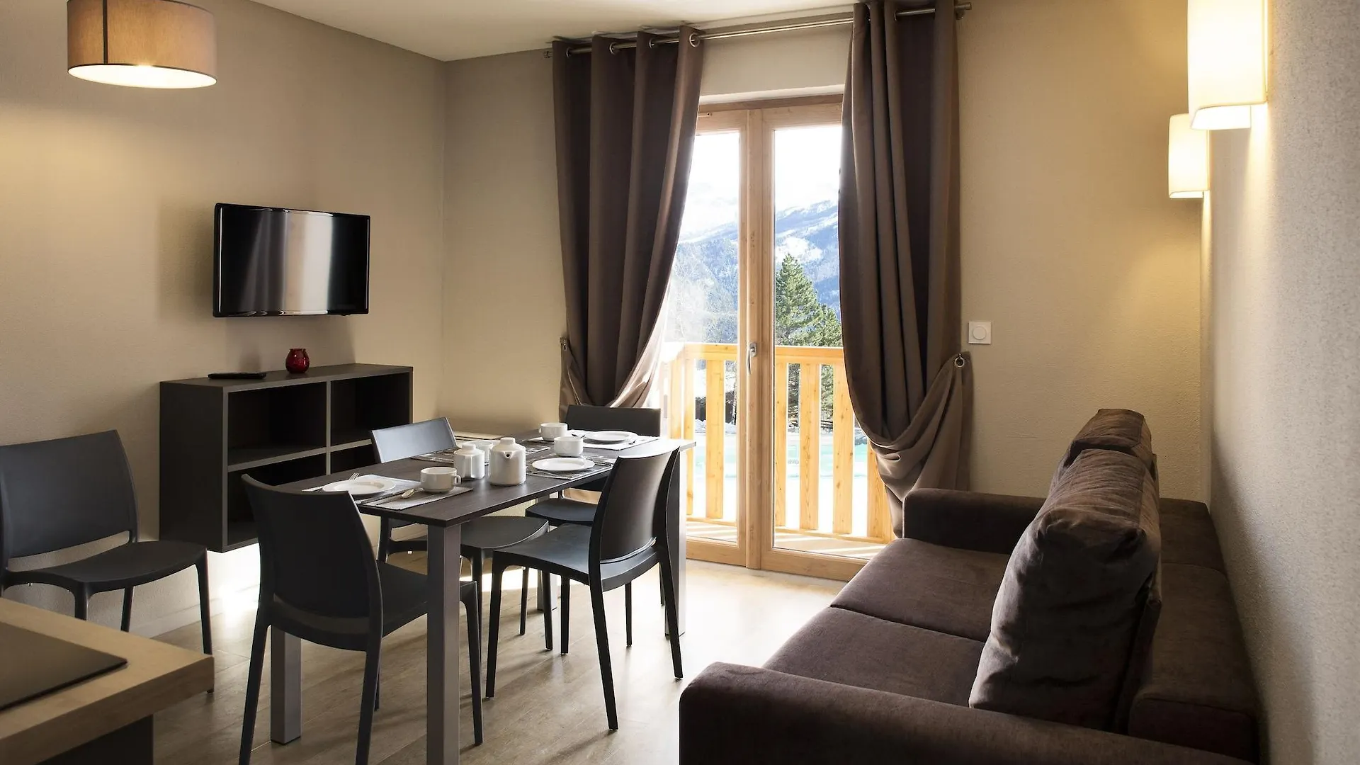 Sowell Residences Pra Loup 3*,
